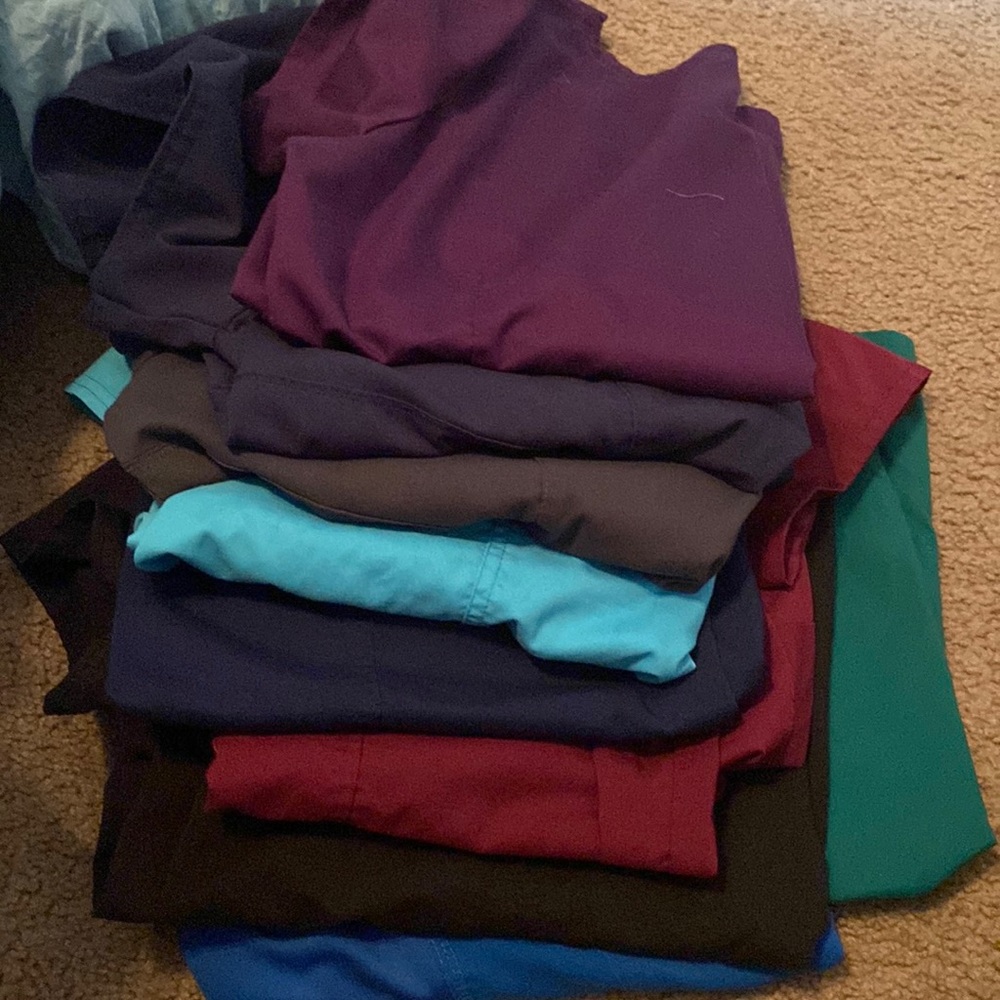 Scrub tops size XL
